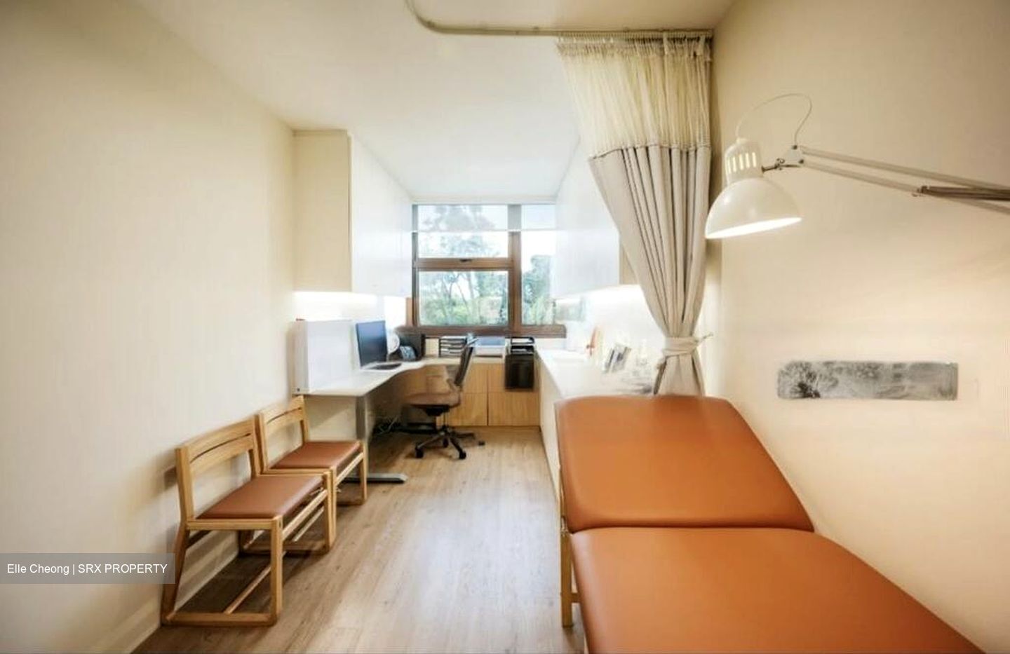 Gleneagles Hospital (D10), Retail #453713441